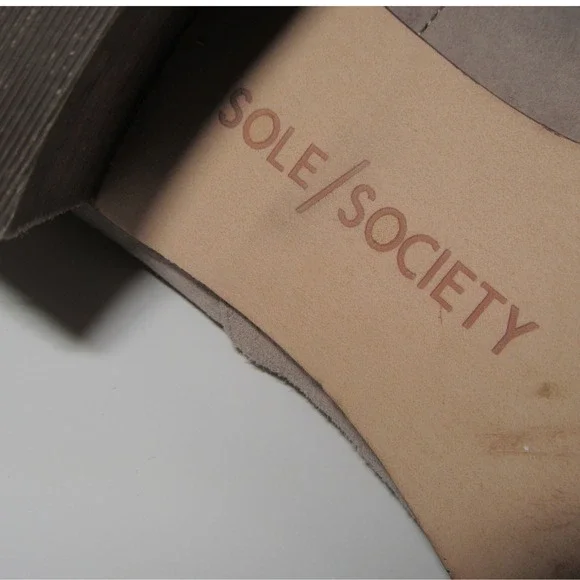 Sole Society Ankle Boots Faux Suede Taupe Block Heel Quiet Luxury 6.5 - Picture 9 of 9